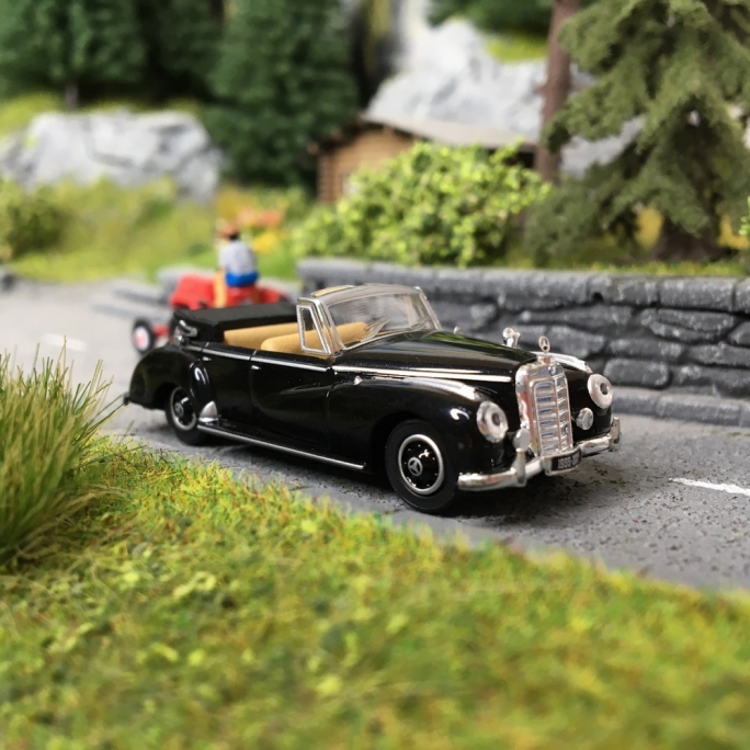 Mercedes 300C Cabriolet W186-HO 1/87-RICKO 38427