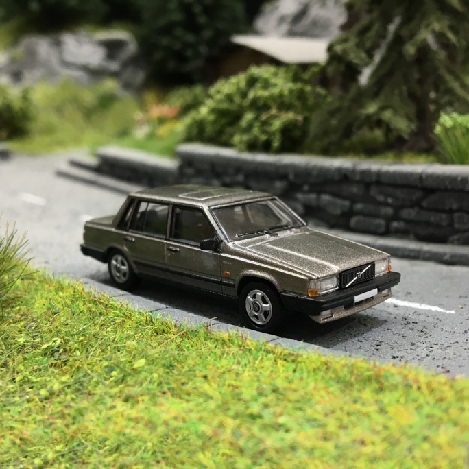 Volvo 740 Gris métal-HO 1/87-PCX870111