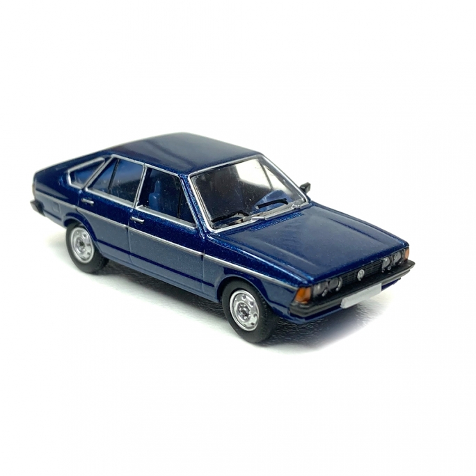 Volkswagen Passat B1 bleu métallisé  -HO 1/87-PCX870249