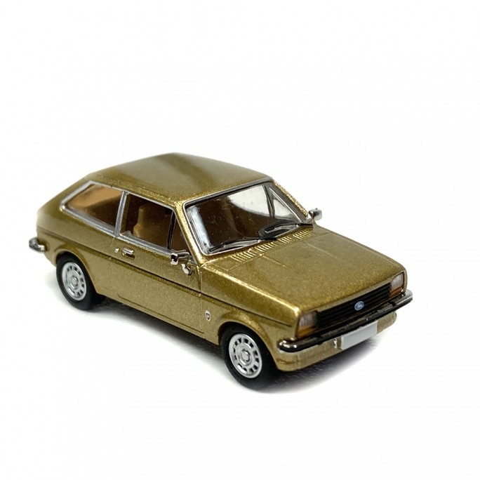 Ford Fiesta 1976 beige métallisé  -HO 1/87-PCX870238