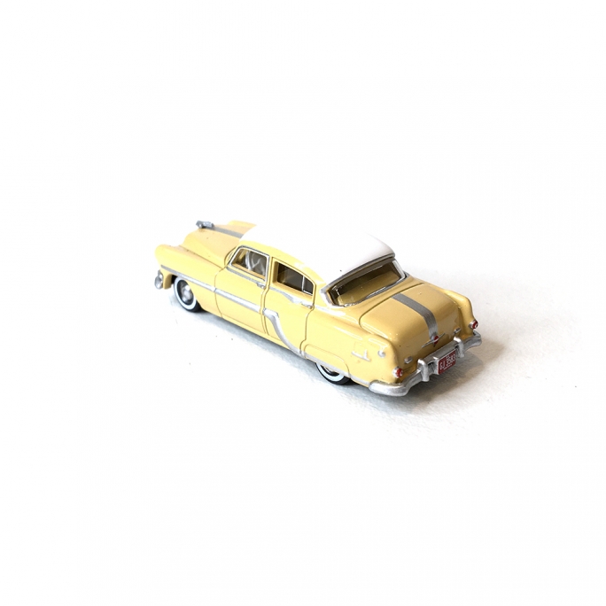 Pontiac Chieftain 4P 1954-HO 1/87-OXFORD 33495