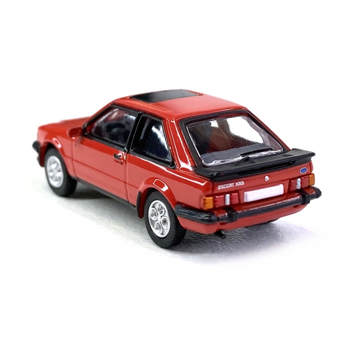 Ford ESCORT XR3, Rouge - PCX870088 - HO 1/87