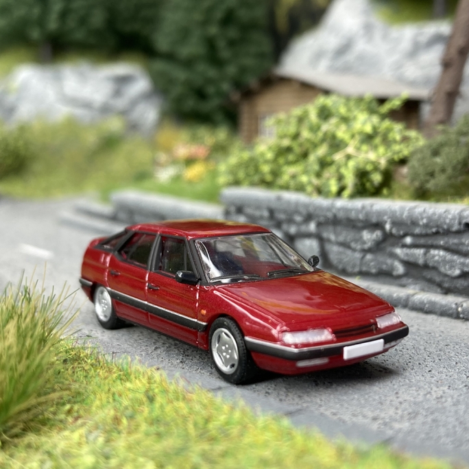 Citroën XM Rouge - PCX870130 / SAI 3032 - HO 1/87