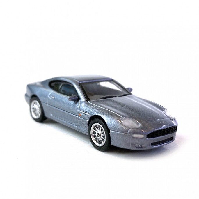 Aston Martin DB7 Bleu Clair Métal - PCX870105 - HO 1/87