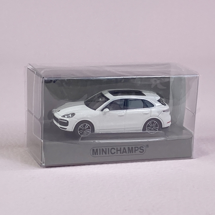 Porsche Cayenne Turbo 2017 - MINICHAMPS 870 067204 - HO 1/87