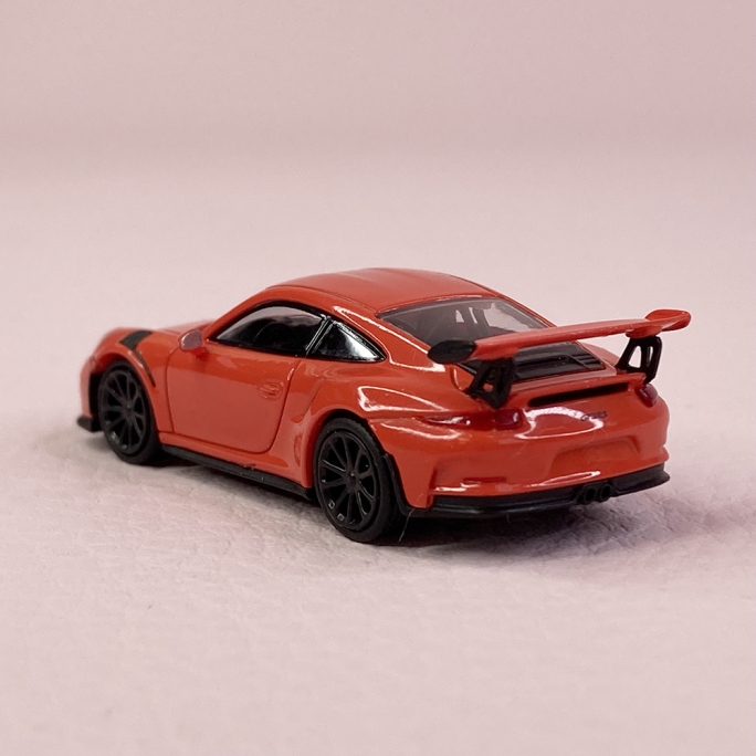 Porsche 911 GT2 RS 2015 - MINICHAMPS 870 063220 - HO 1/87