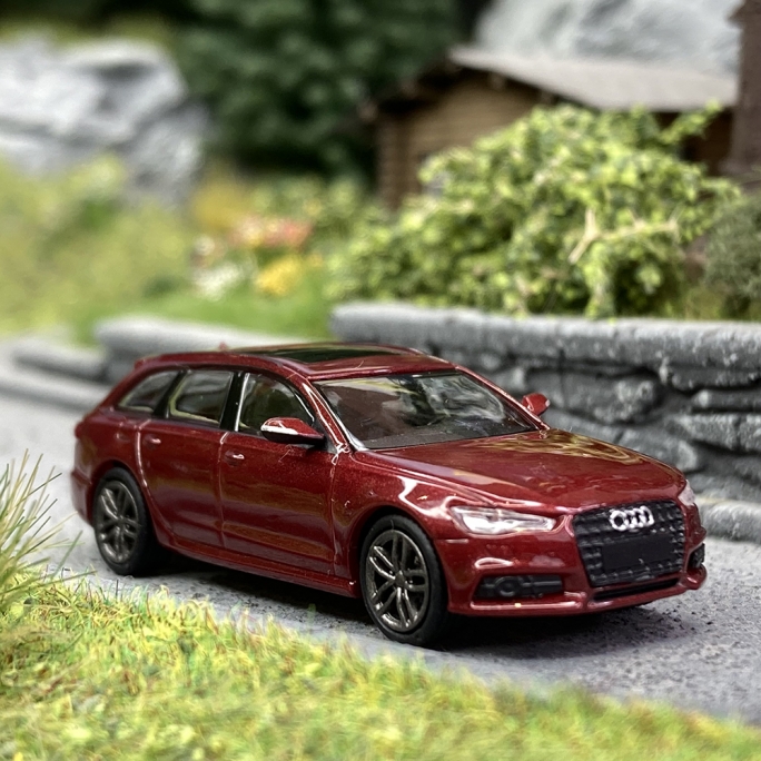 Audi A6 Avant 2018 - MINICHAMPS 870 018114 - HO 1/87