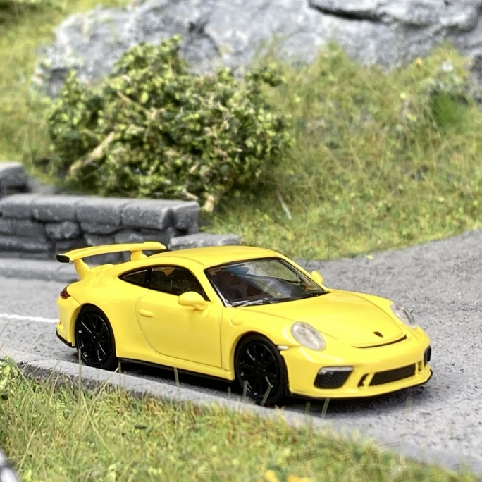 Porsche 911 GT3 2017 - MINICHAMPS 870 067321 - HO 1/87