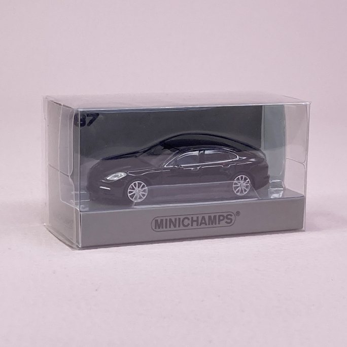 Porsche Panamera 4S 2015 - MINICHAMPS 870 067104 - HO 1/87