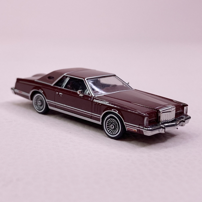 Lincoln Continental Mark V, Rouge Foncé Métallisé - PCX870354 - HO 1/87