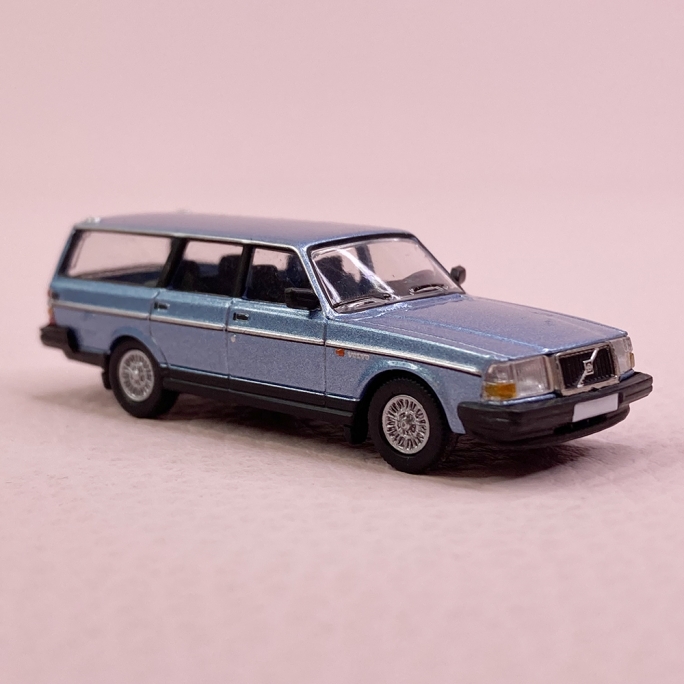 Volvo 240 GL Break Bleu clair Métallisé - PCX870397 - HO 1/87