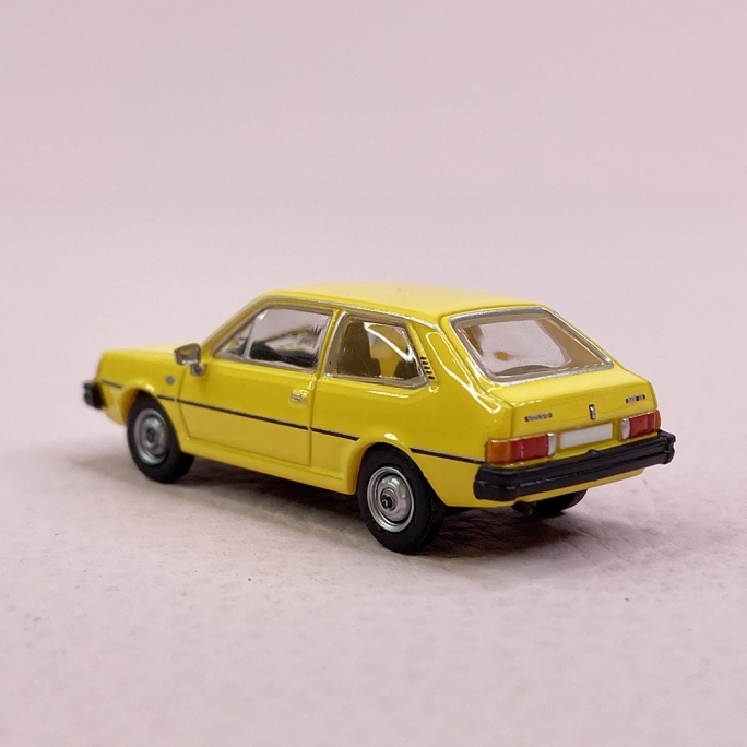 Volvo 343 Jaune - PCX870300 - HO 1/87