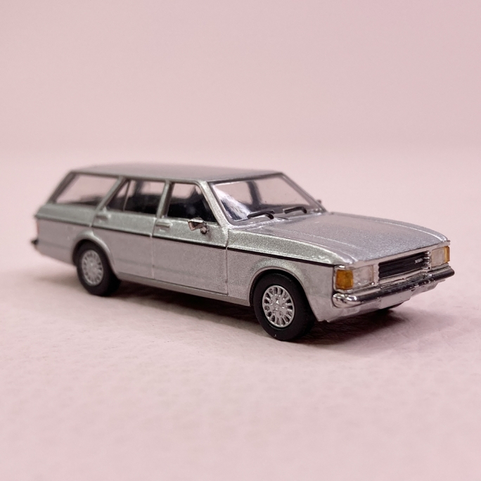 Ford Granada MK1 Break Gris métal - PCX870406 - HO 1/87