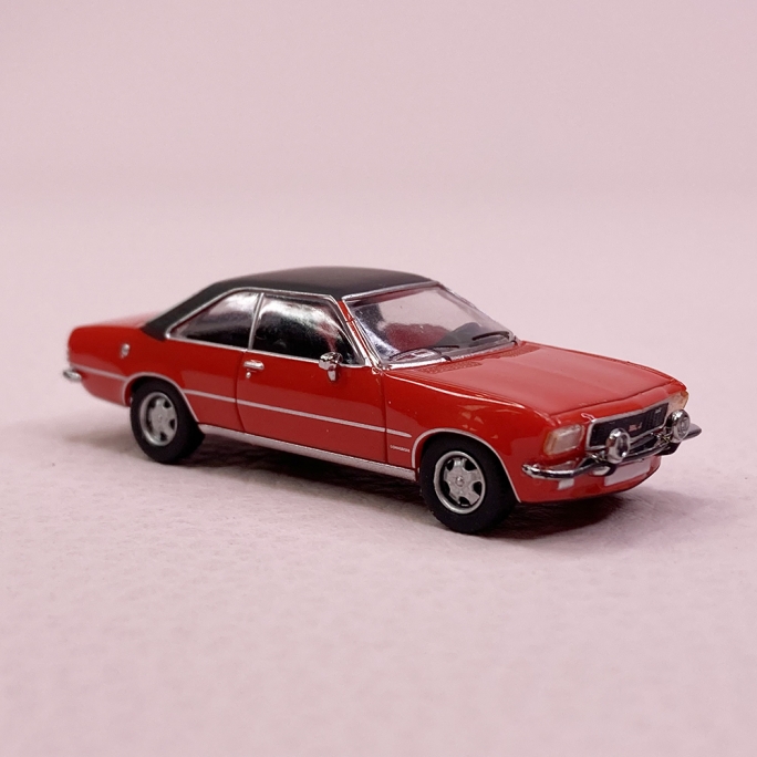 Opel Commodore B coupé Rouge / toit Noir - PCX870344 - HO 1/87