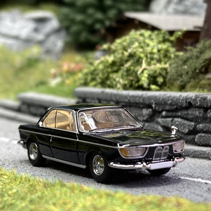 BMW 2000 CS, Noir - PCX870358 - HO 1/87