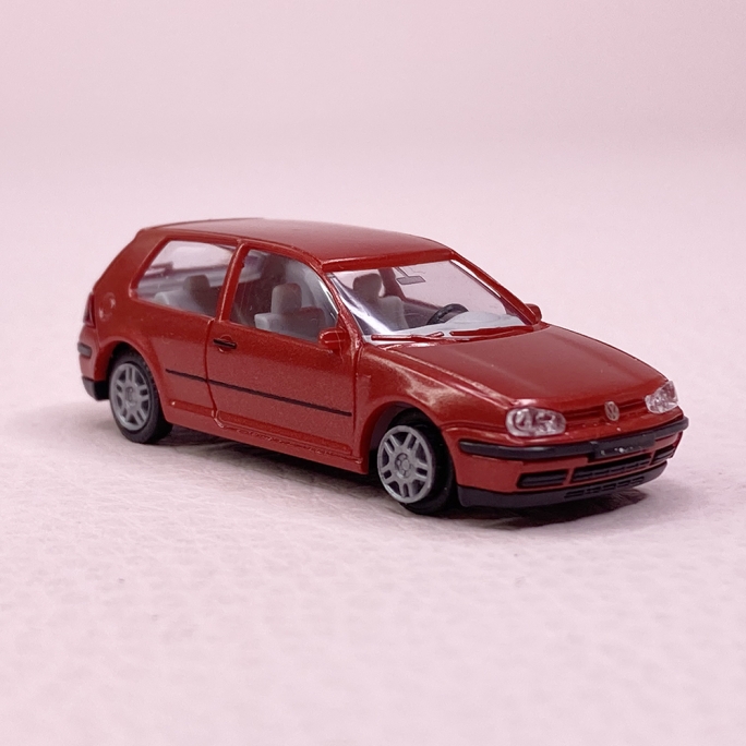 VW Golf IV 3P, Rouge métal - AWM 0789R - HO 1/87