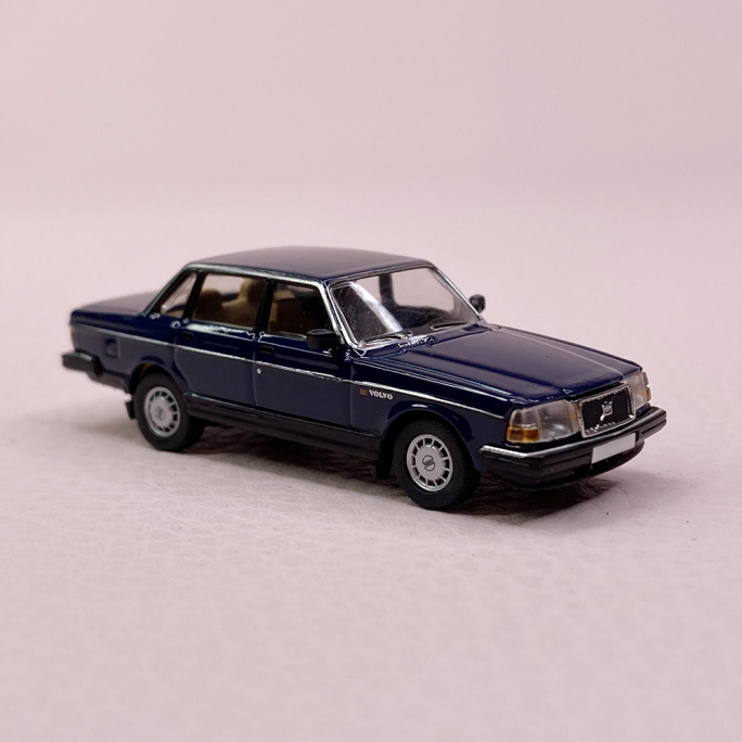 Volvo 240 Bleu foncé - PCX870416 - HO 1/87