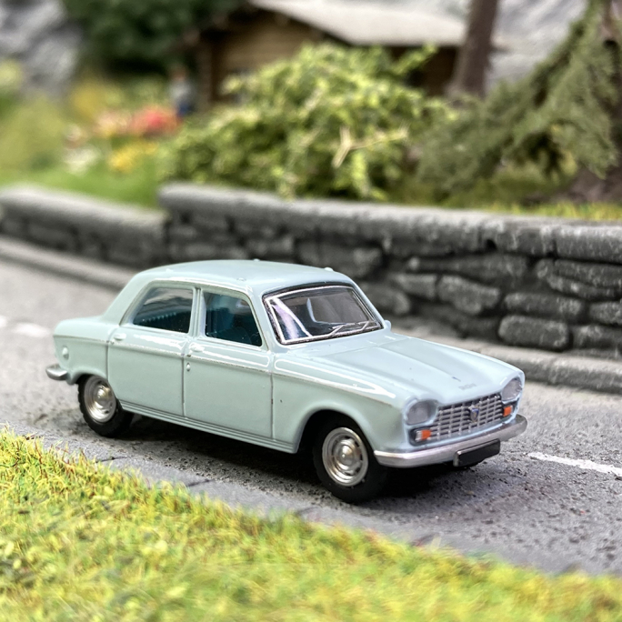 Peugeot 204 Bleu Pastel - SAI 6251 - HO 1/87