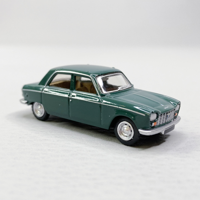 Peugeot 204 Vert Antique - SAI 6255 - HO 1/87