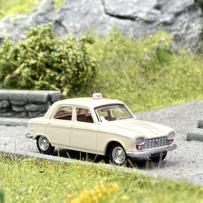 Peugeot 204 Blanc Courchevel, Taxi - SAI 6260 - HO 1/87