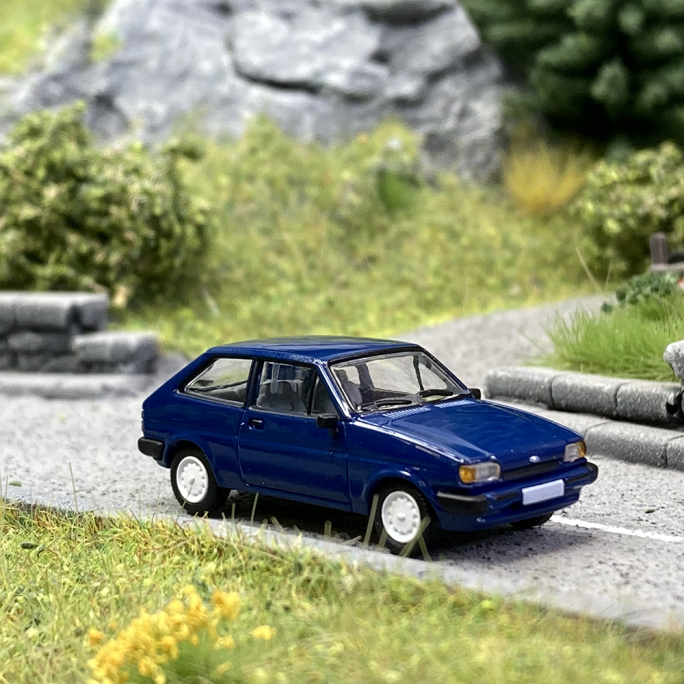 Ford Fiesta Mk 2, Bleue -PCX870277 - HO 1/87