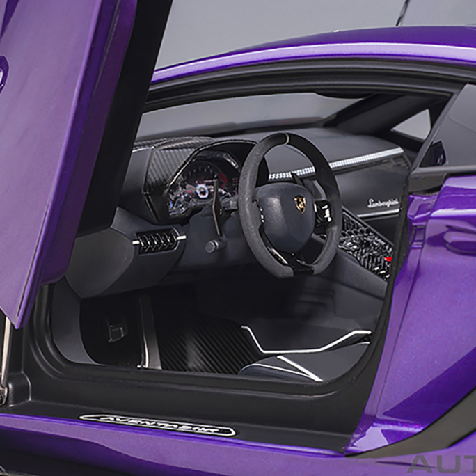 Lamborghini Aventador SVJ, Violet Nacré - AUTOART 79179 - 1/18