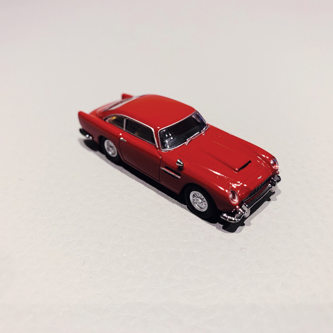 Aston Martin DB5 Rouge - BREKINA 15227 - 1/87