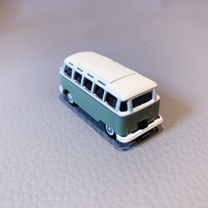 VW Combi Split 23 Fenêtres, Vert Blanc - SCHUCO 452670700 - 1/87