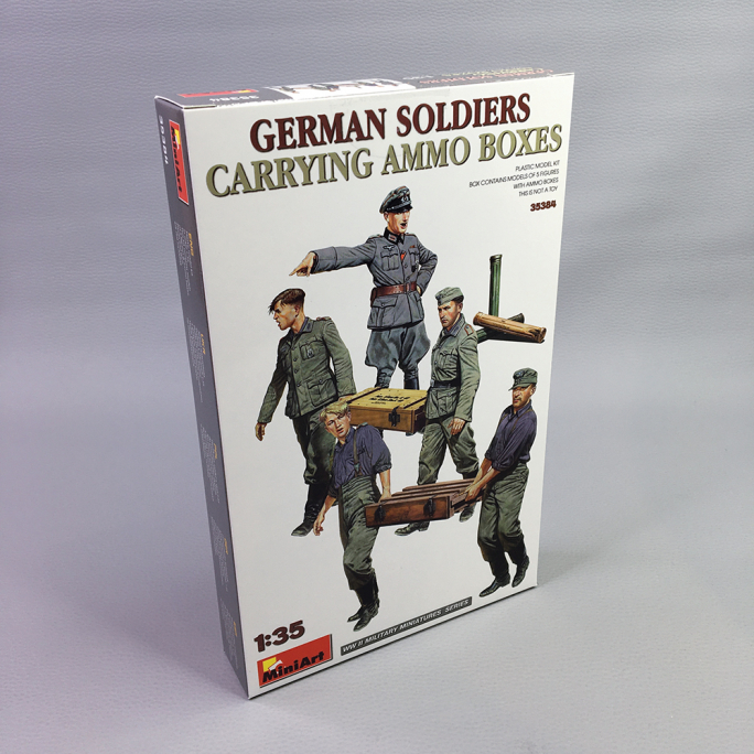 Soldats Allemands portant des boîtes de munitions - MINIART 35384 - 1/35