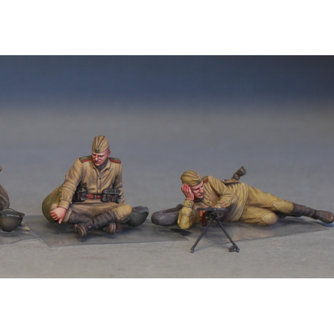 Soldats Soviétiques en pause - MINIART 35233 - 1/35