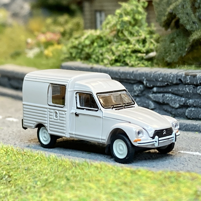 Citroën Acadiane fourgonnette, gris rosé - Brekina 14279 / SAI 7633 - 1/87