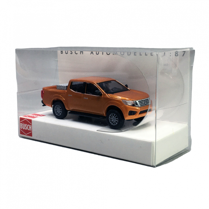 Nissan Navara 2015, Marron clair métallique - BUSCH 53720 - 1/87