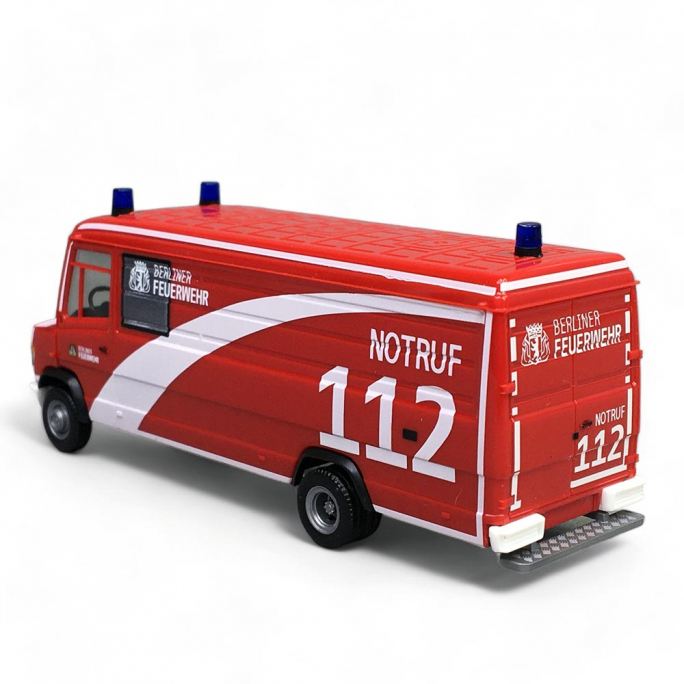 Mercedes Benz Vario long "Berliner Feuerwehr", Rouge - Herpa 097444 - 1/87