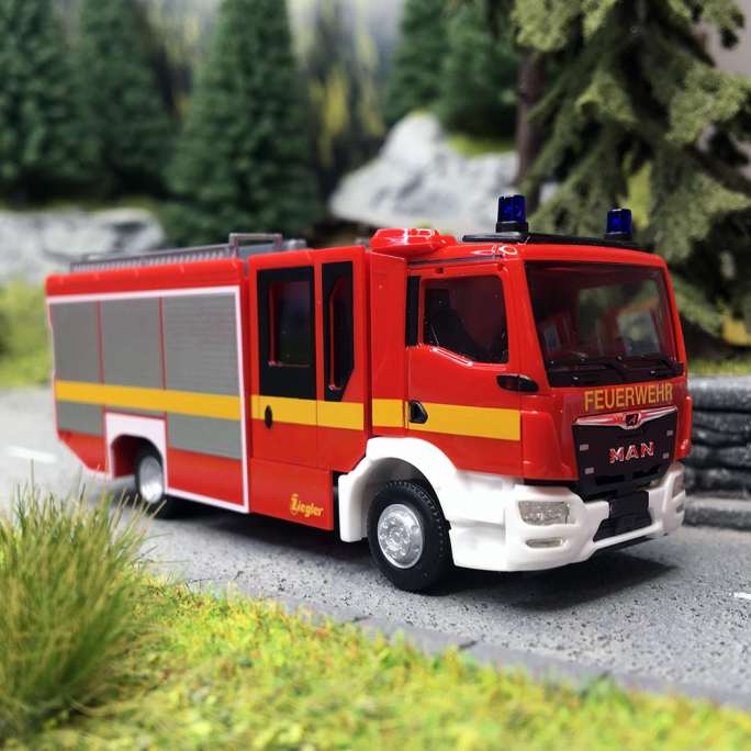 MAN TGM CC Camion de Pompiers, Rouge - Herpa 097376 - 1/87