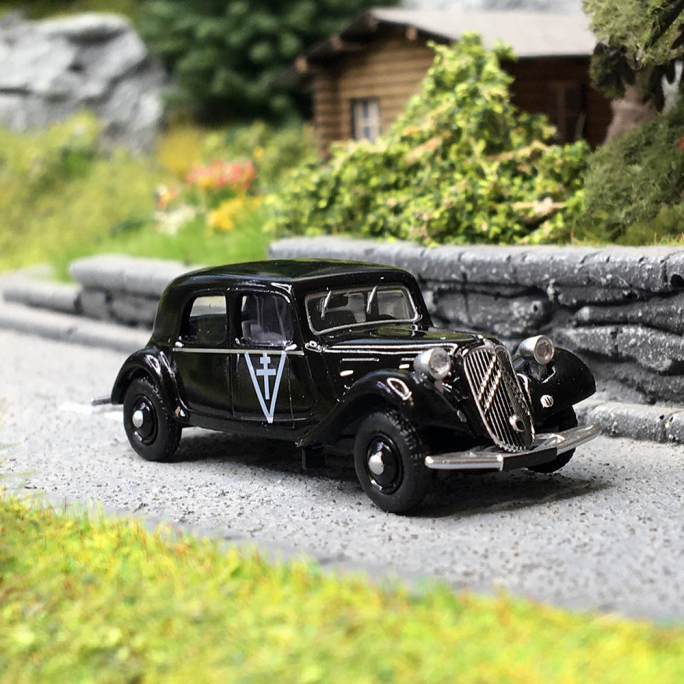 Citroen traction 11A, 1935, Noire avec croix de Lorraine - SAI6190 - HO 1/87