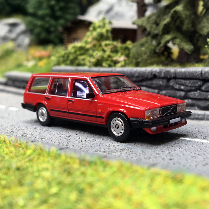 Volvo 740 Break, Rouge - PCX870666 - HO 1/87