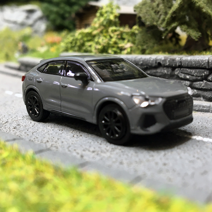 Audi RS Q3, 2019, Gris - MINICHAMPS 870 010101 - 1/87