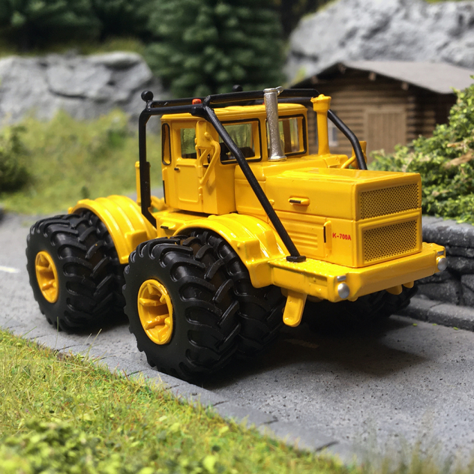 Tracteur, KIROVETS K700, Jaune - Schuco 452679100 - HO 1/87