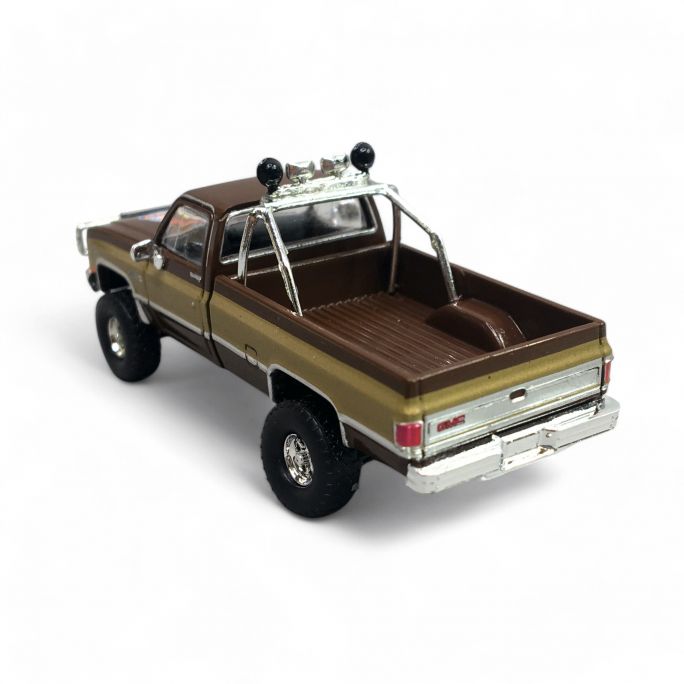 Pickup GMC Sierra Grande, Marron & Gold - Brekina 19653 - HO 1/87