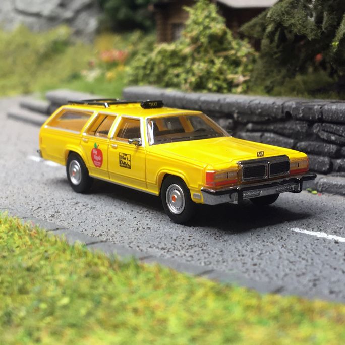 Ford LTD Station Wagon "Big Apple Cab", Jaune - Brekina 19633 - HO 1/87