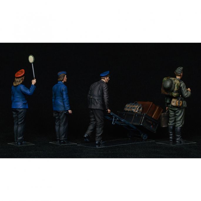 Figurines du personnel des gares allemandes. 1930-40s - Miniart 38010 - 1/35