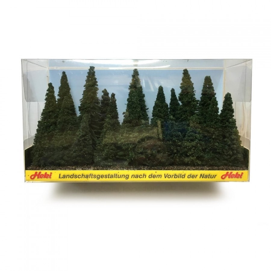 Forêt de 24 sapins 5 à 11 cm- Toutes échelles-HEKI 2261