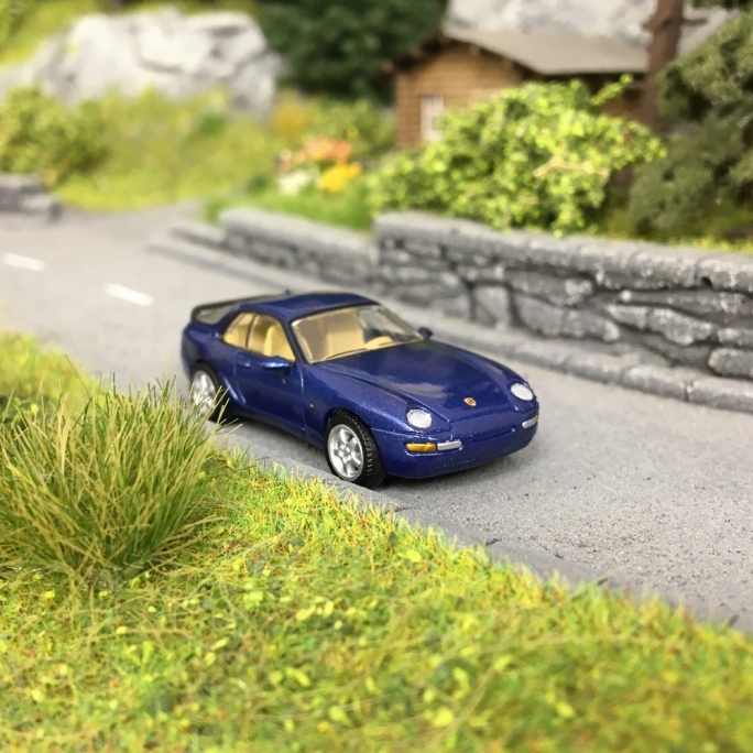 Porsche 968 Bleu Foncé Métallisé-HO 1/87-PCX87 0015